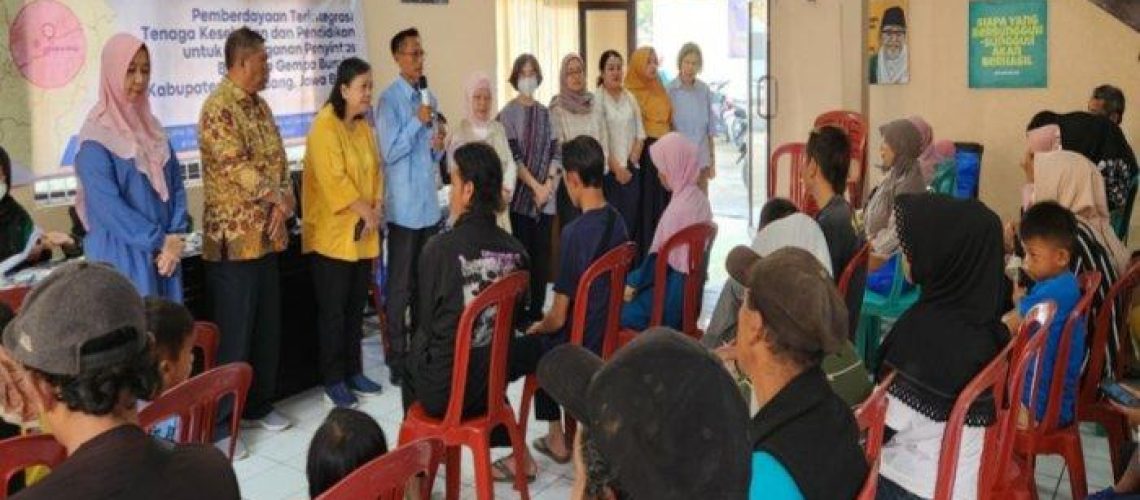 Kolaborasi-Tim-Bio-Medis-ITB-dan-UNPAD-Hadir-Membantu-Penyintas-Bencana-foto-2